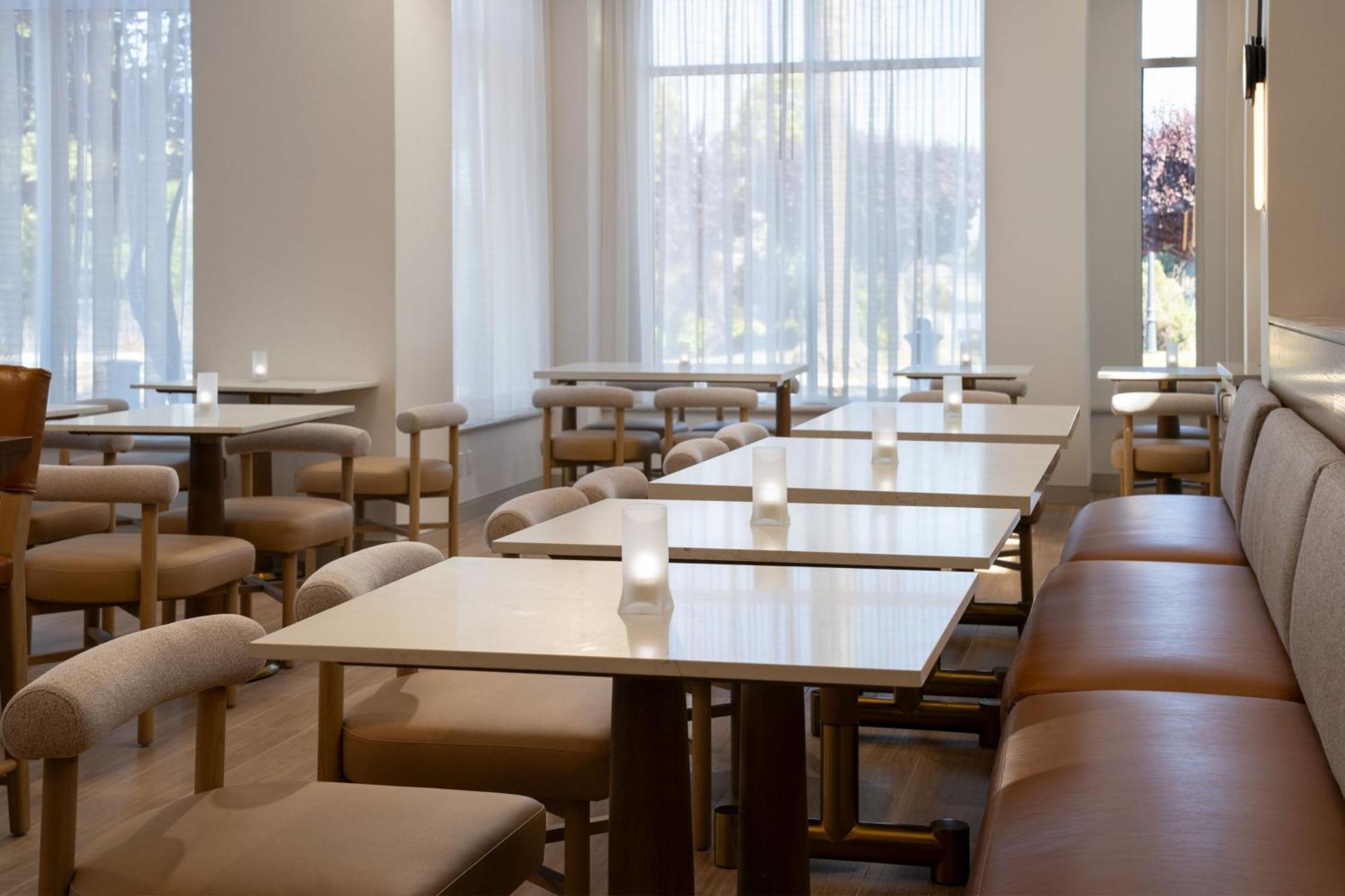 Courtyard San Francisco Airport Burlingame Hotel Екстериор снимка